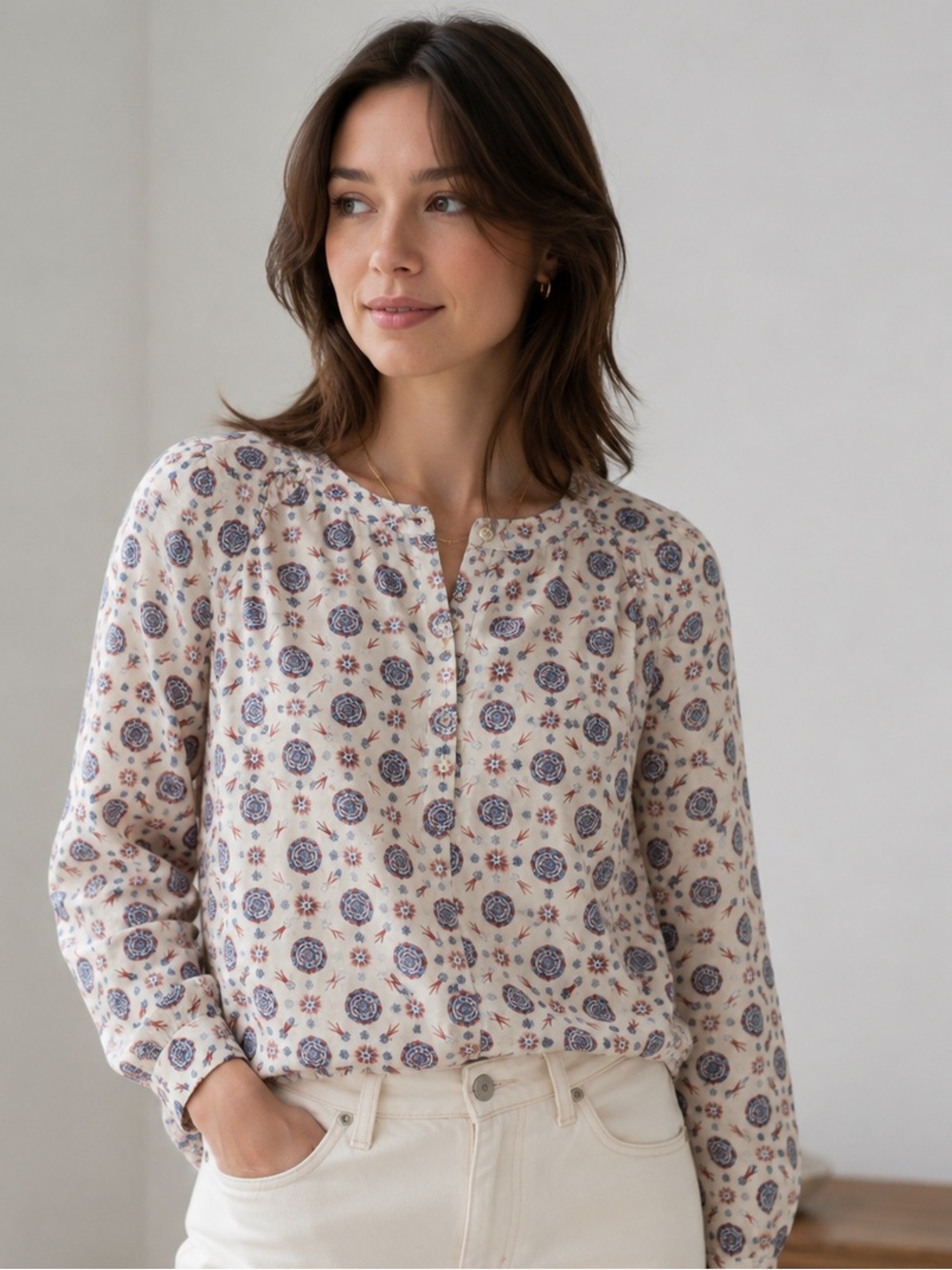 A.P.C. Women’s Cream and Blue Geometric Patterned Blouse size S